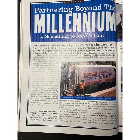 Ebony Magazine, August 2000, Cover Feature Story "Halle Berry" - Picture 3 of 14